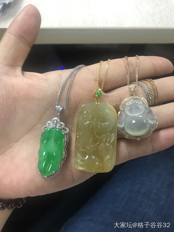 舍不得集中入一个坠子，目前三个都是入门，都喜欢，晒一个贴_吊坠翡翠