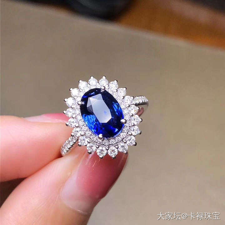 3万多入了 一枚无烧 皇家蓝 2.13ct 蓝宝石_蓝宝石