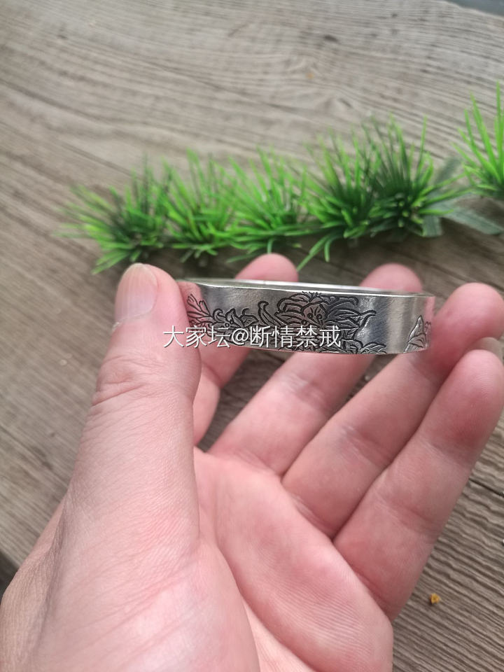 “蝶恋花”这个名字俗不俗啊？😂_手镯金工