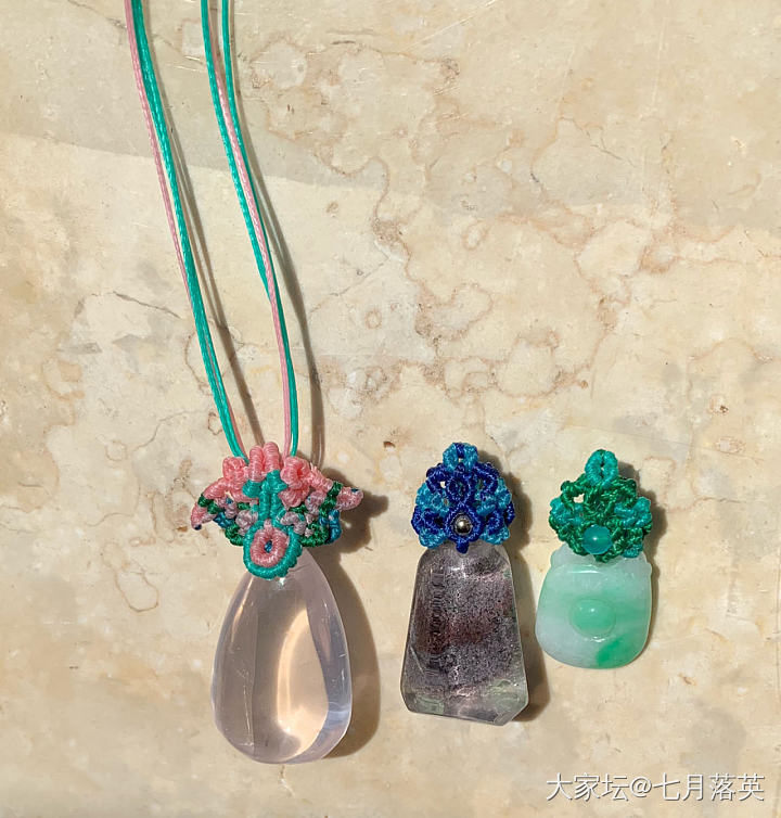 又到暑假了_水晶编绳
