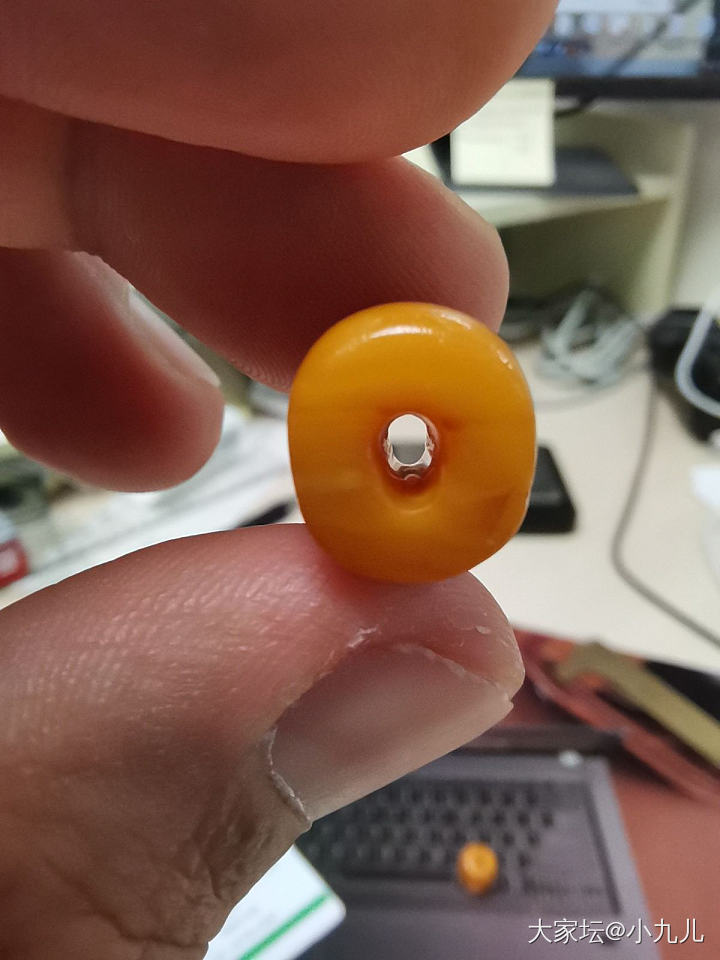 西亚老蜜蜡马蹄扁桶_蜜蜡
