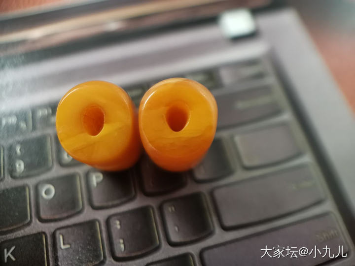 西亚老蜜蜡马蹄扁桶_蜜蜡