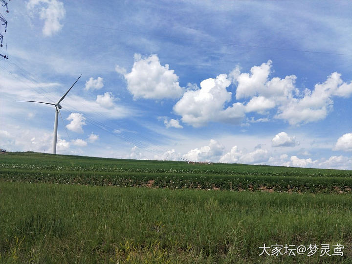 草原天路
慕名已久的草原天路，三年前来过一次，但是跟着旅行团，不让大巴驶入，所以..._景色旅游