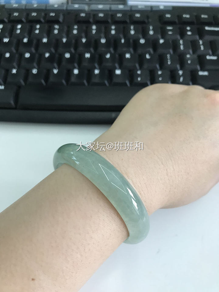 大家来秀左右手_手饰金和田玉