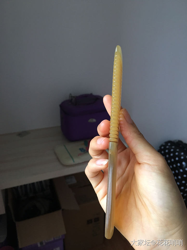 跟了我好多年的牛角梳_梳子
