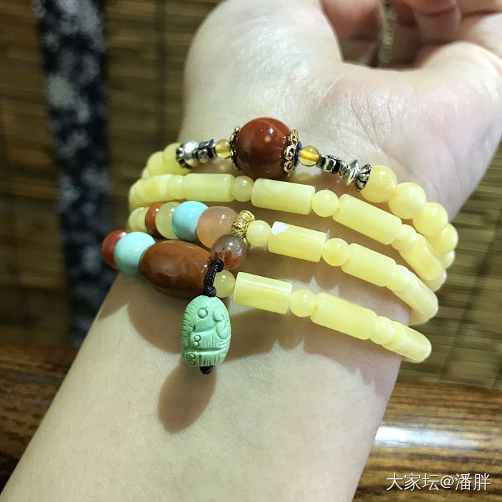 一只萌萌哒的小象宝宝_珠串蜜蜡