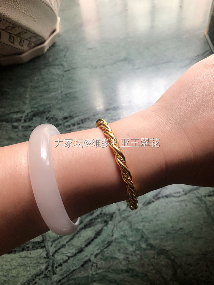 撸不上的麻花改打成蒜头开口了_手镯金