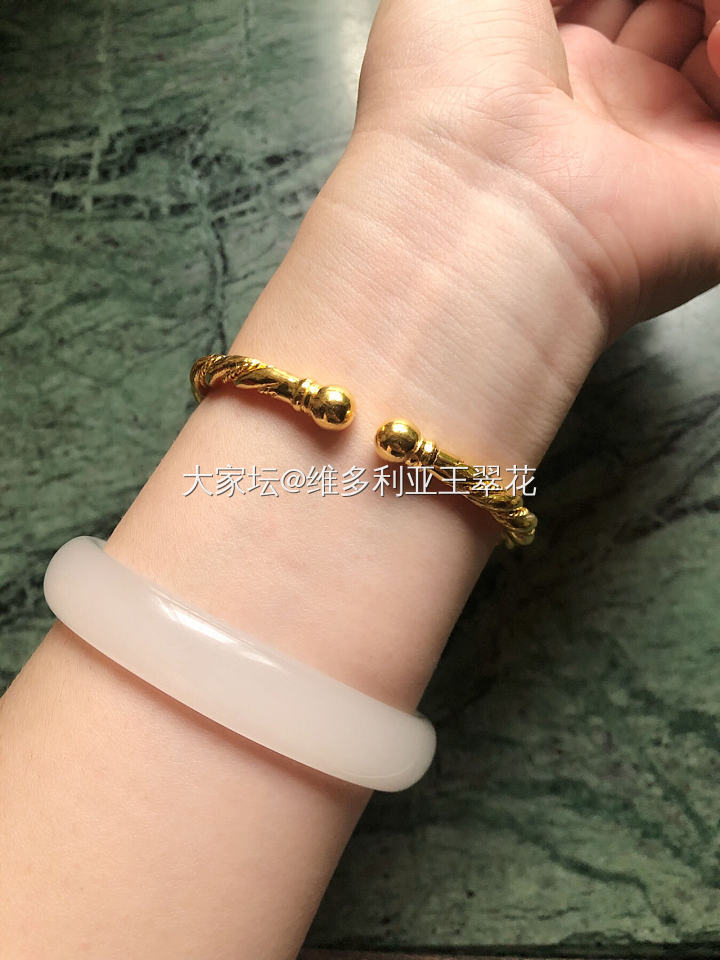 撸不上的麻花改打成蒜头开口了_手镯金