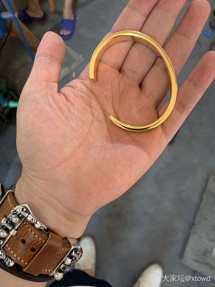 唐草铂金印手镯_手镯金