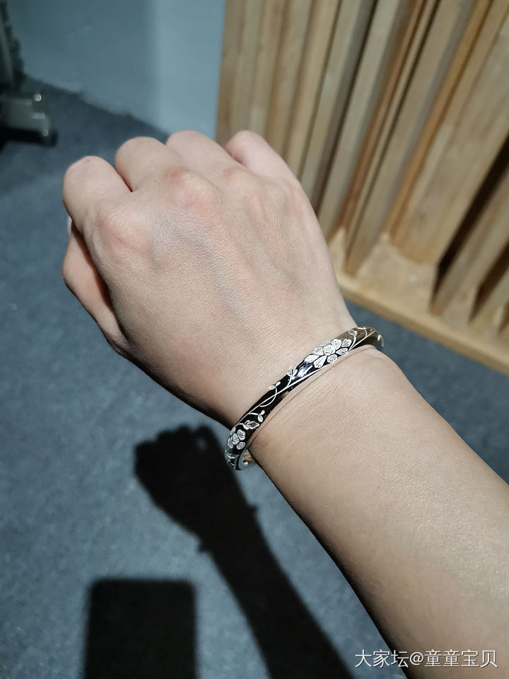 饶记牡丹樱桃蒜_手镯银