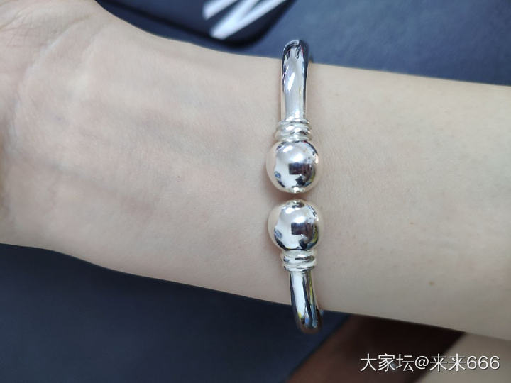 饶记牡丹樱桃蒜_手镯银