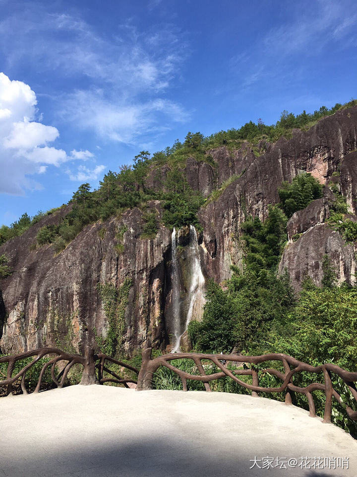 姐我在爬山_景色