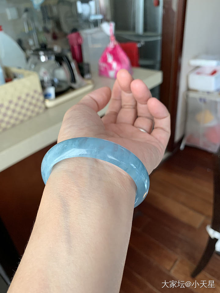 海蓝宝手镯_海蓝宝手镯