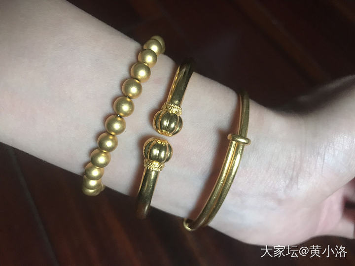 我想看看你们的细牙签_金手镯
