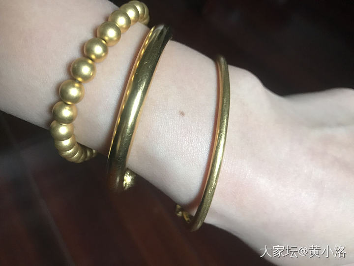 我想看看你们的细牙签_金手镯