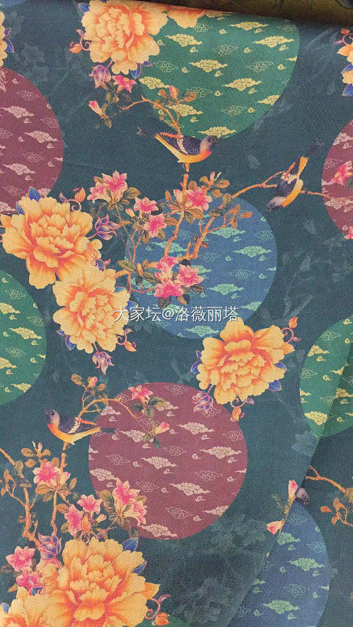 在罗湖李姐家买过布料的姐妹来分享一波你们的布样图可以啵？_穿搭
