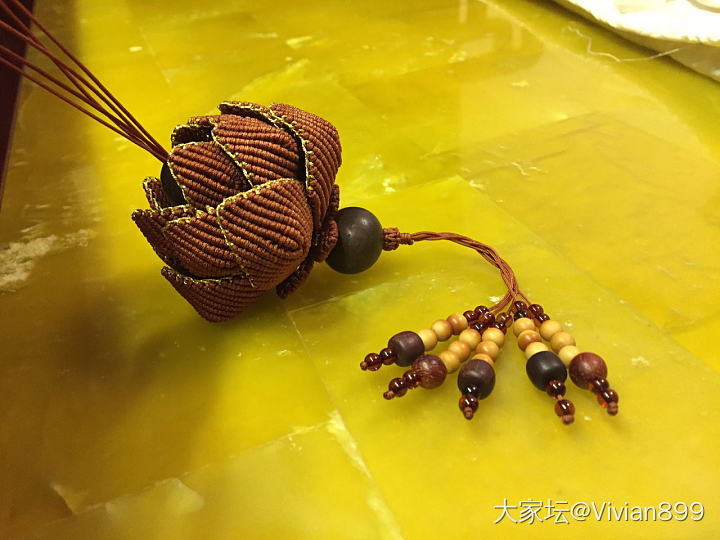 又实践了一件编织作品
一直在模仿，从未有超越！不满意，有瑕疵，按教程学的！
但愿..._手工diy