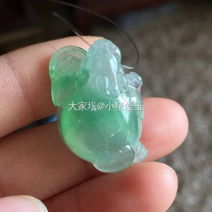 冰种阳绿貔貅挂件_挂件翡翠