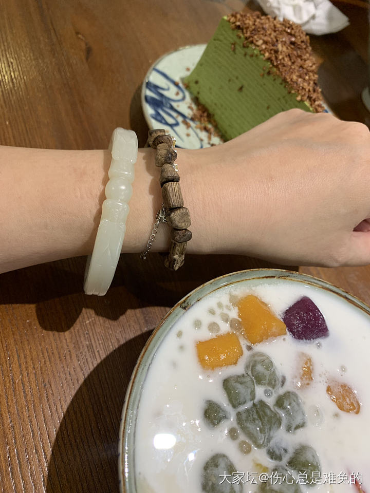 今天手上戴籽镯的坛友_和田玉