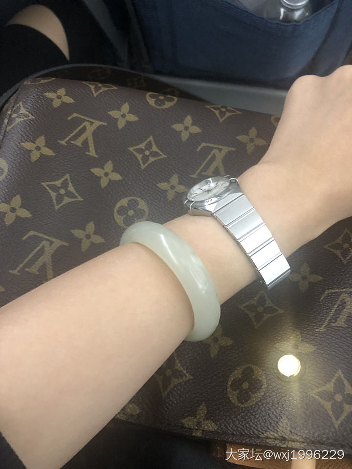 今天手上戴籽镯的坛友_和田玉
