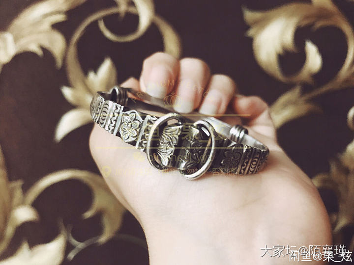 这样一个安静的晚上，盘点我所有的银饰_手镯琳琅满目银