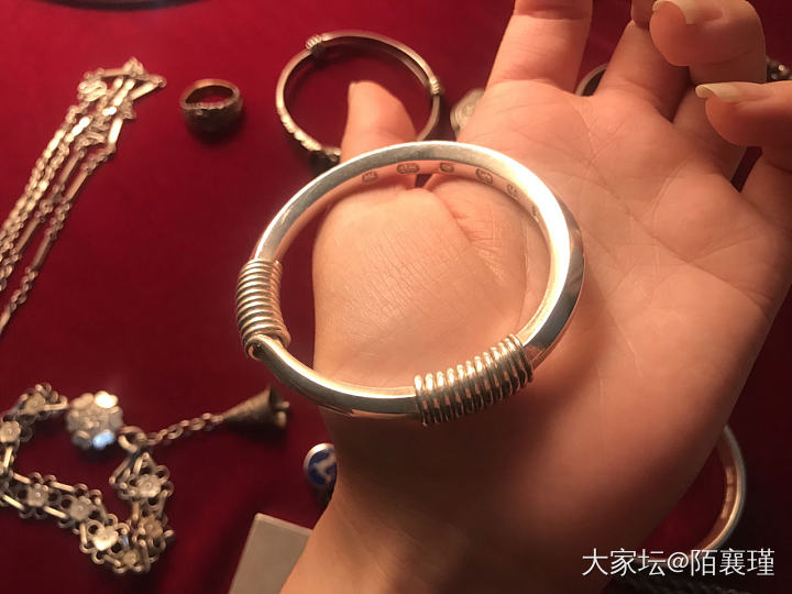 这样一个安静的晚上，盘点我所有的银饰_手镯琳琅满目银