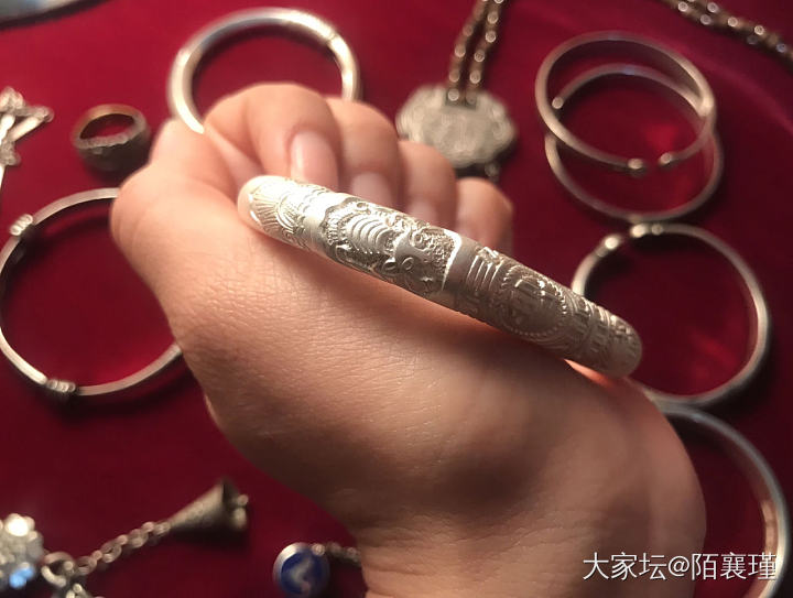 这样一个安静的晚上，盘点我所有的银饰_手镯琳琅满目银
