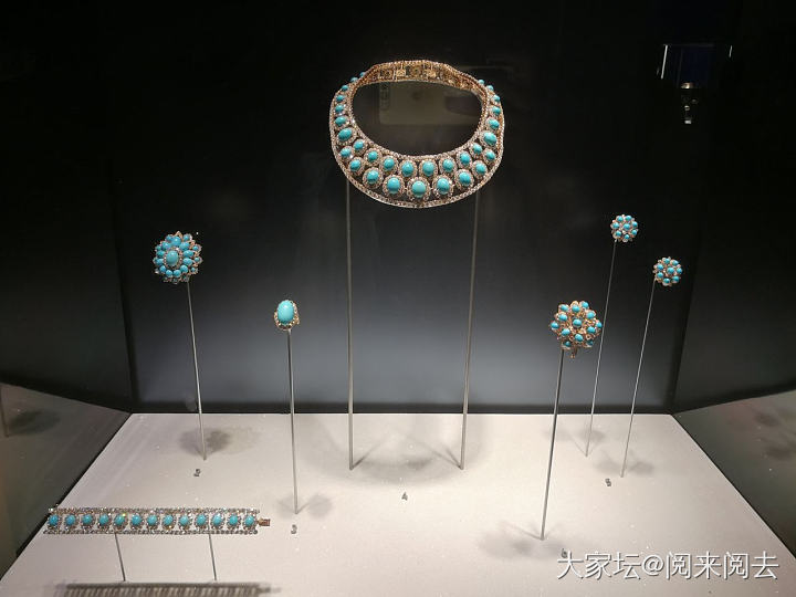 9月时在罗马天使堡看的宝格丽珠宝展_古董首饰钻石名贵宝石宝格丽