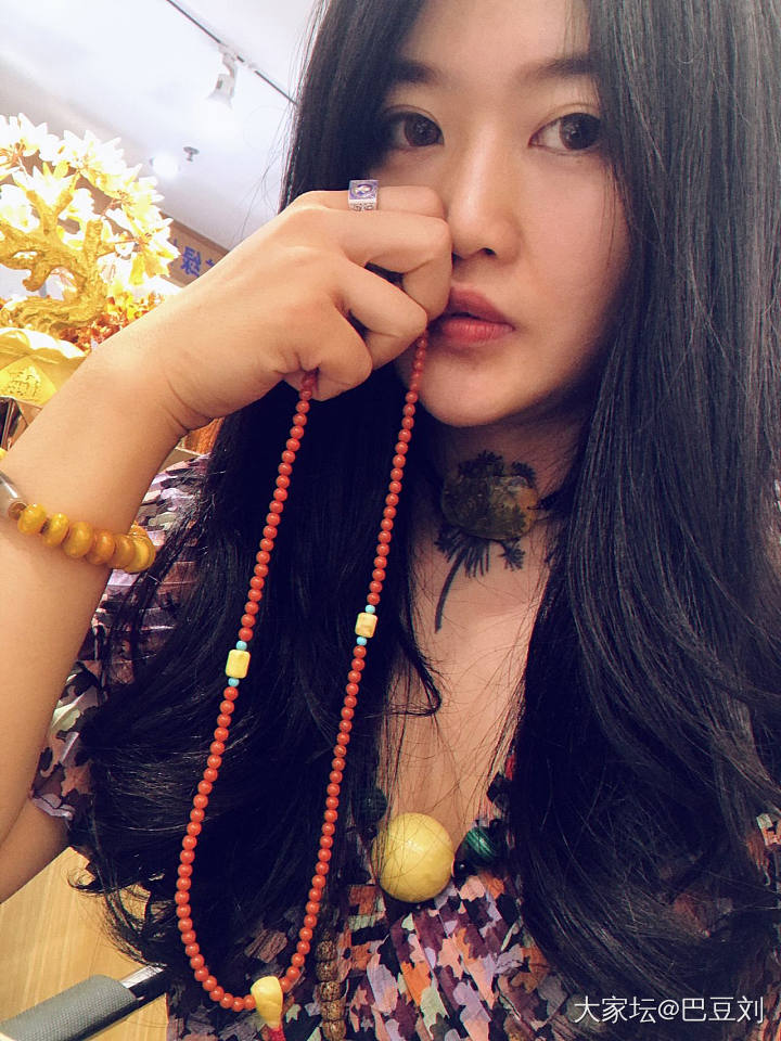 成年人也是过期小朋友，就想发个🤳_琥珀蜜蜡