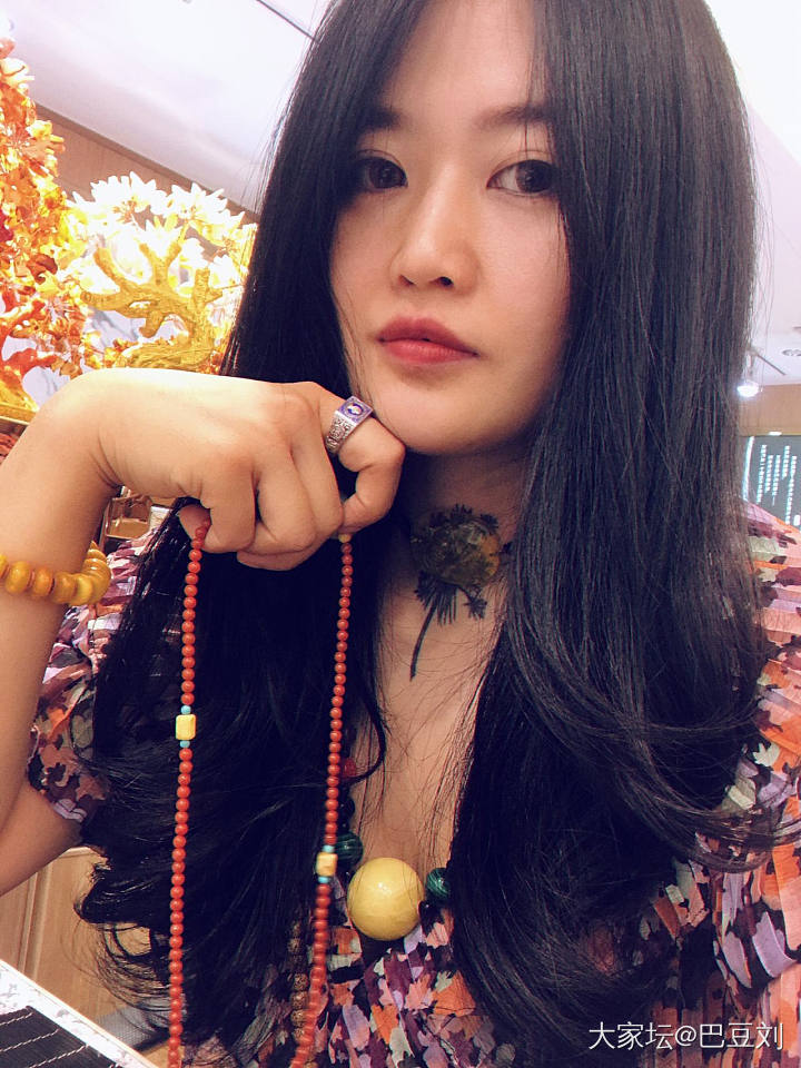成年人也是过期小朋友，就想发个🤳_琥珀蜜蜡