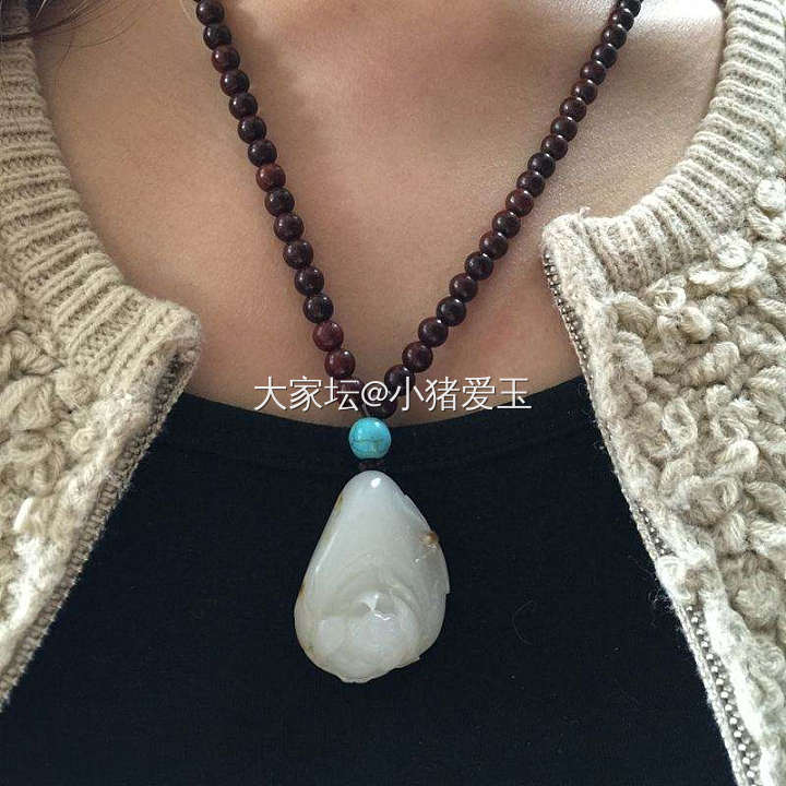 和田玉籽料荷花牌_挂件和田玉