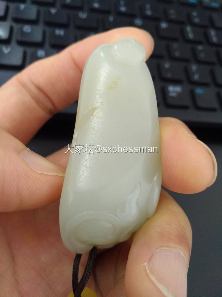 最近随身佩戴把玩的小兽。_挂件和田玉