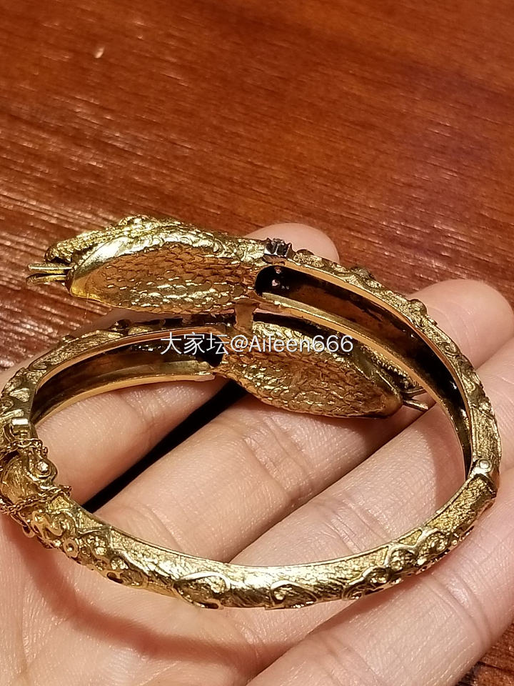 维多利亚时期蛇镯_古董首饰