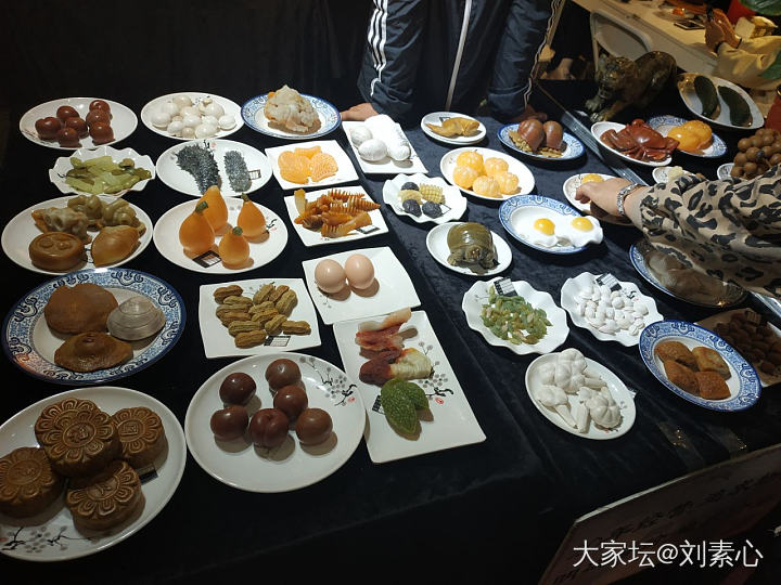 水红包贴～珠宝展上的石雕_雕刻寿山石