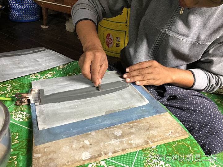 浅谈月光宝石的种水，颜色，以及对应的价值，附多颗对比图_月光石