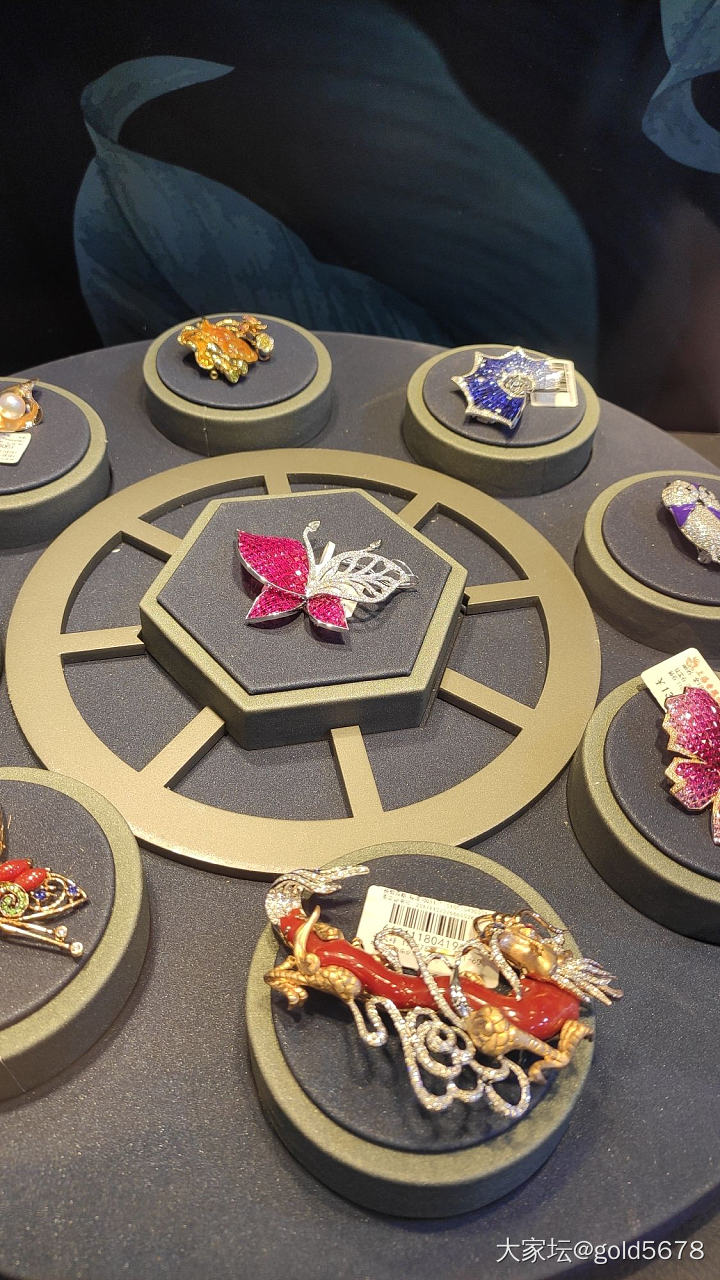 珠宝展好东西还是不少啊_展会