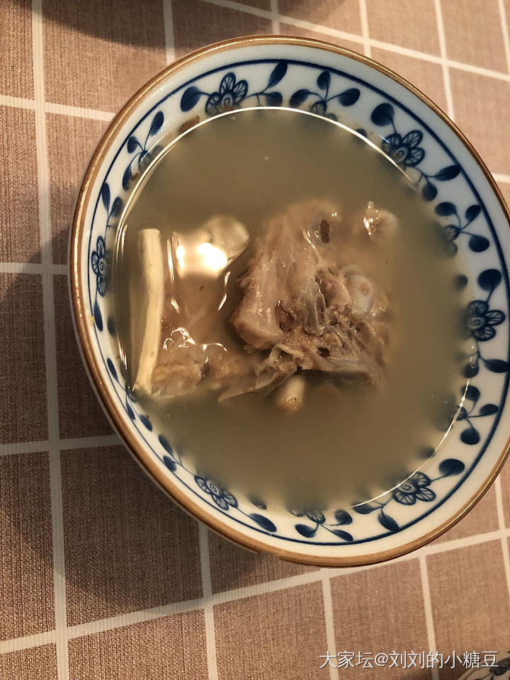 手忙脚乱的早晨，终于把神兽送去学校啦😂_美食