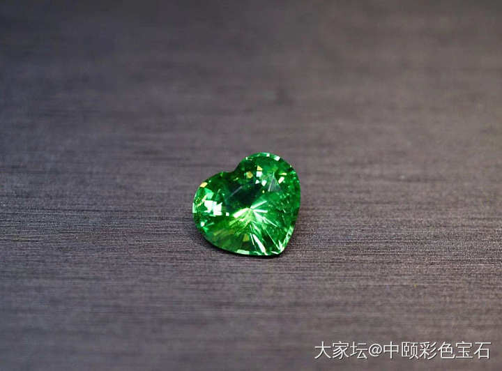 ##中颐天然沙弗莱##  2.12ct  心形_沙弗莱彩色宝石