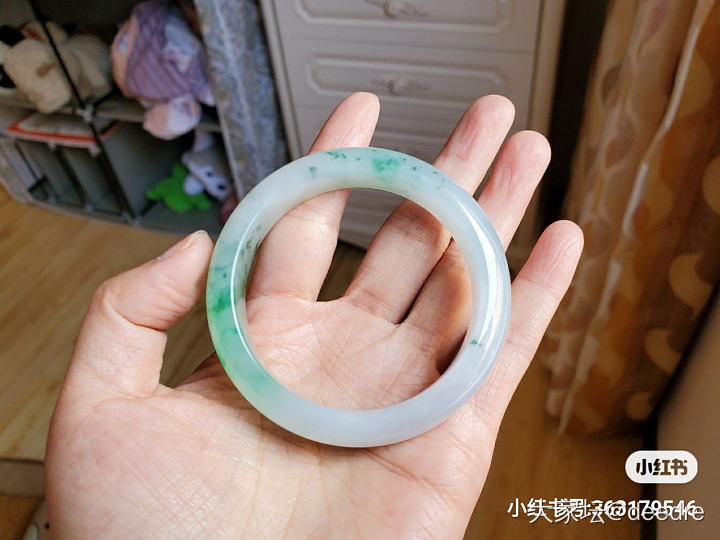 亲们帮忙看看_手镯翡翠