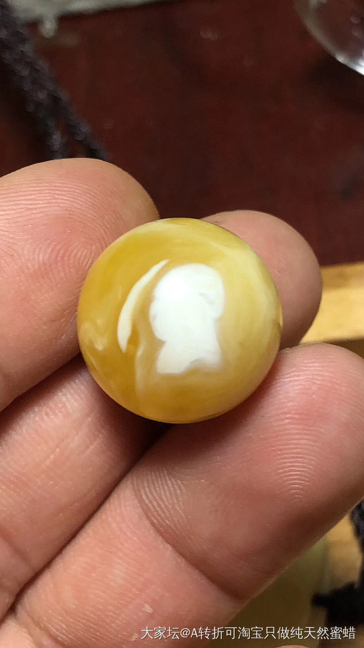 毛主席头像花纹蜜蜡珠子_蜜蜡