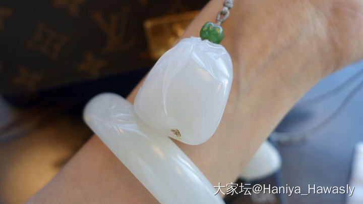今天手上戴籽镯的坛友_和田玉