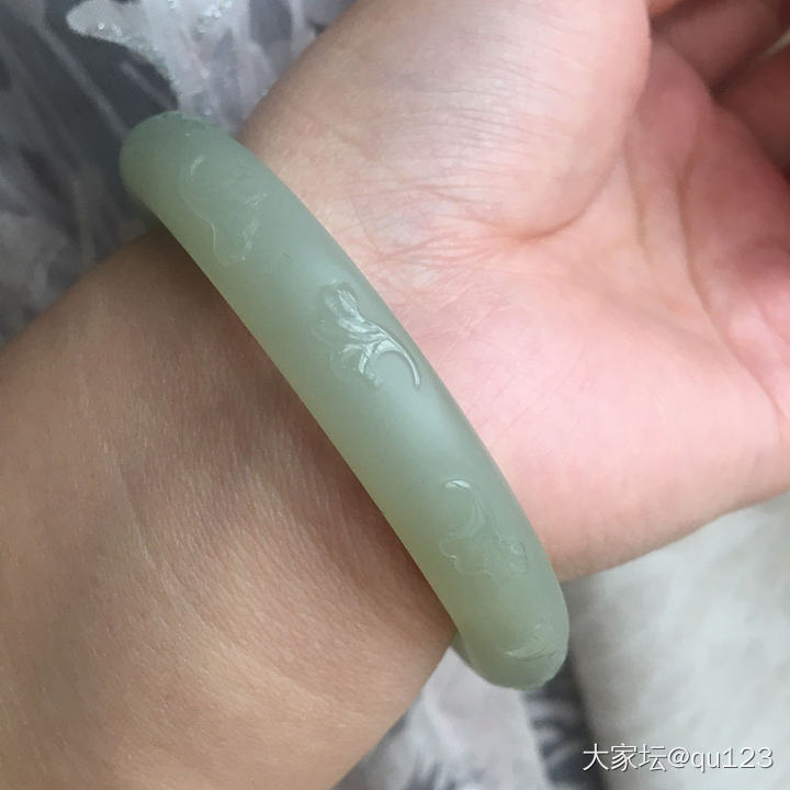 银杏叶雕花手镯_手镯和田玉