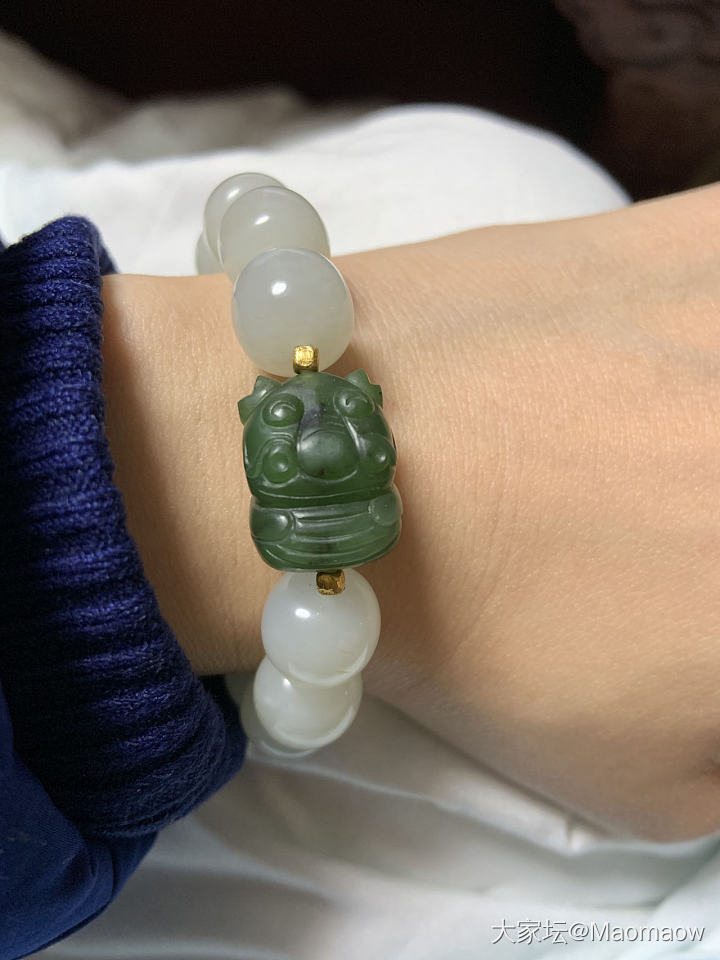 这谁能猜出是个啥_珠串和田玉