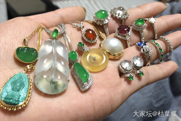 晚上闲着没事拿出来看看_翡翠