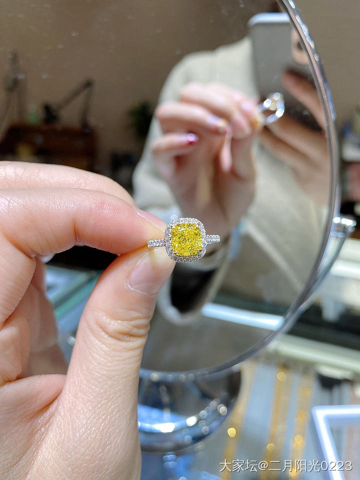 新做的黄钻戒指耳环_戒指彩钻