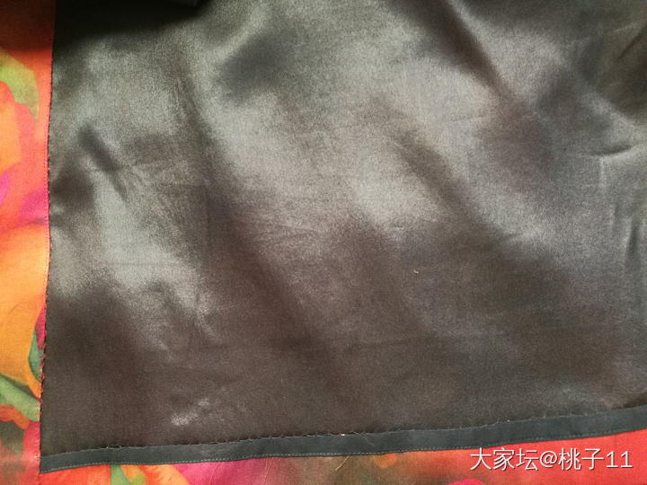 年关将近，犒劳一下辛苦了一年的自己，做一件双面缎香云纱改良款旗袍_穿搭