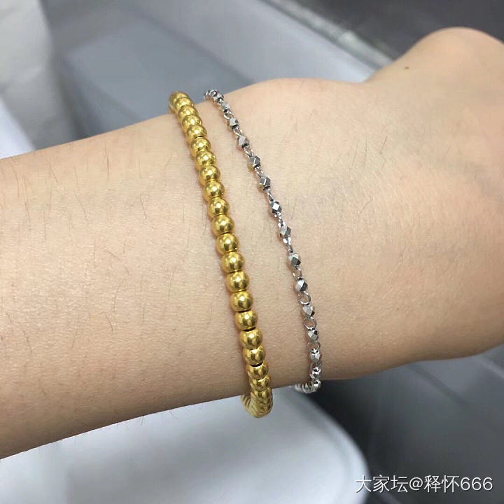 在家太无聊了，可以分享一下你一直戴着的首饰吗？_手排和田玉金