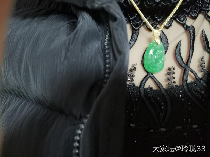 在家太无聊了，可以分享一下你一直戴着的首饰吗？_手排和田玉金