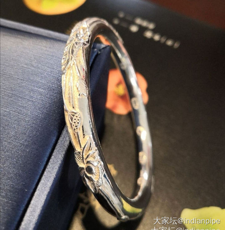 深深的被浮雕的银镯吸引！坛友们请甩图过来，点燃我前进的灯塔！_手镯银