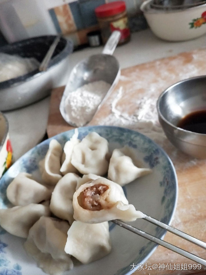 南方人擀皮做水饺!_美食